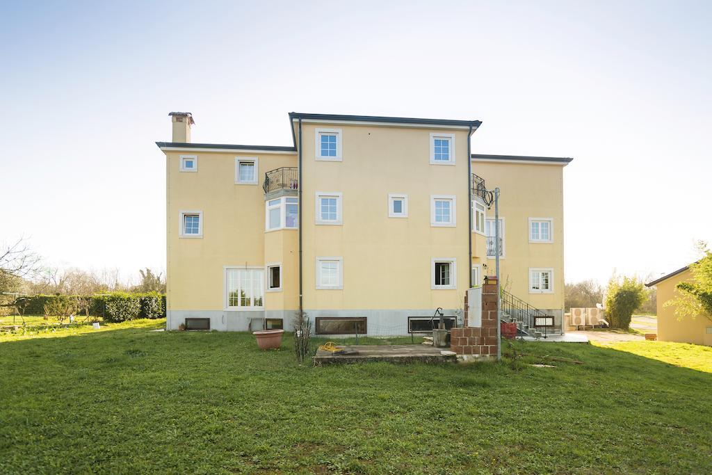 Apartments & Rooms Buoni Amici Murine Екстериор снимка